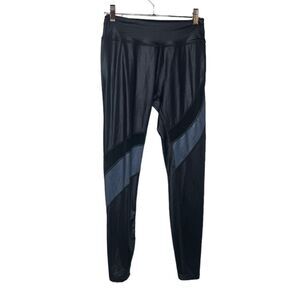 Beyond Yoga Black Yoga Pants size Medium